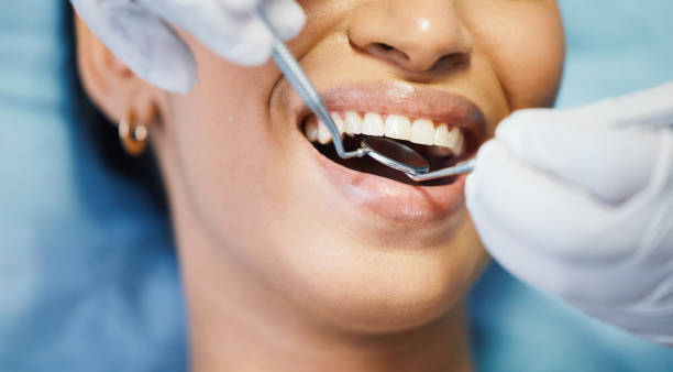 Best Emergency Orthodontic Repairs in Hlsboro, IL